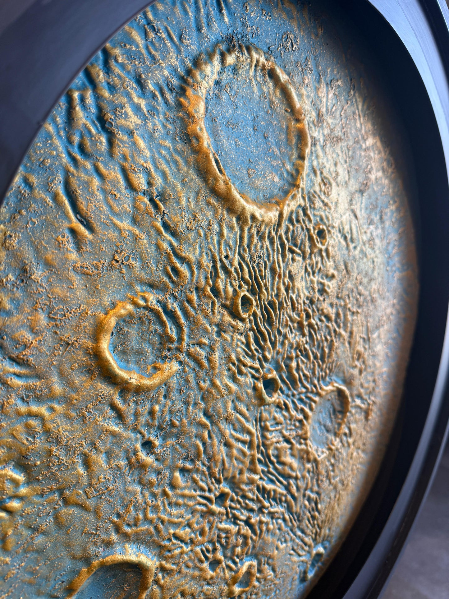 Pearly Earth Moon Round Frames