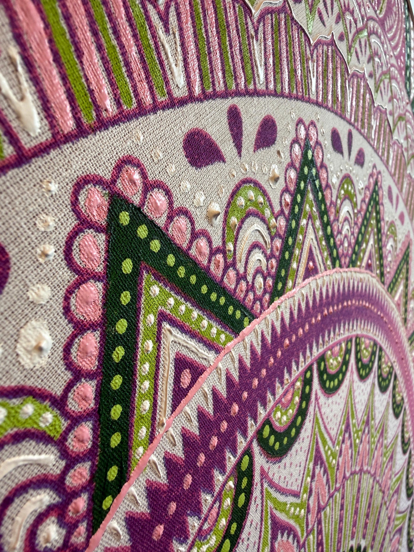 Rose-Green Aura Round Wall Art